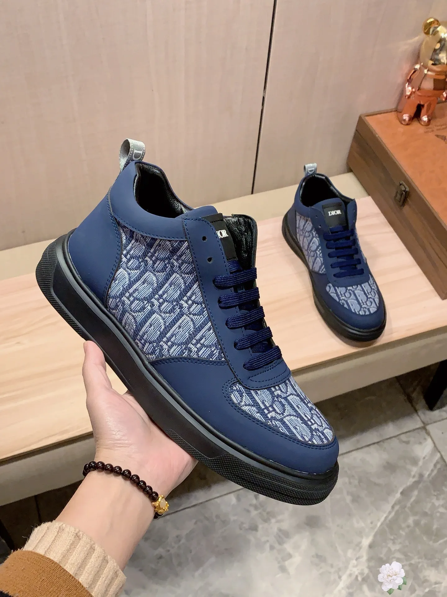Men's Men's Shoes💰442💰💰🎩🎩[Lightning][Lightning] "Dior DIOR*" The latest and most popular casual shoes, top brand [seduce] luxury ~ purchasing agency, top ~ quality. [Strong] The upper is made of imported breathable cowhide with material ➕ breathable sheepskin feet (•) and fine workmanship. The original stylish and stylish soft rubber wear-resistant and non-slip outsole is light and comfortable on the feet. The real thing looks better when photographed in person. 111: code: 38-44, 3️⃣ colors selected